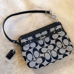 NEW COACH Wristlet Clutch Wallet